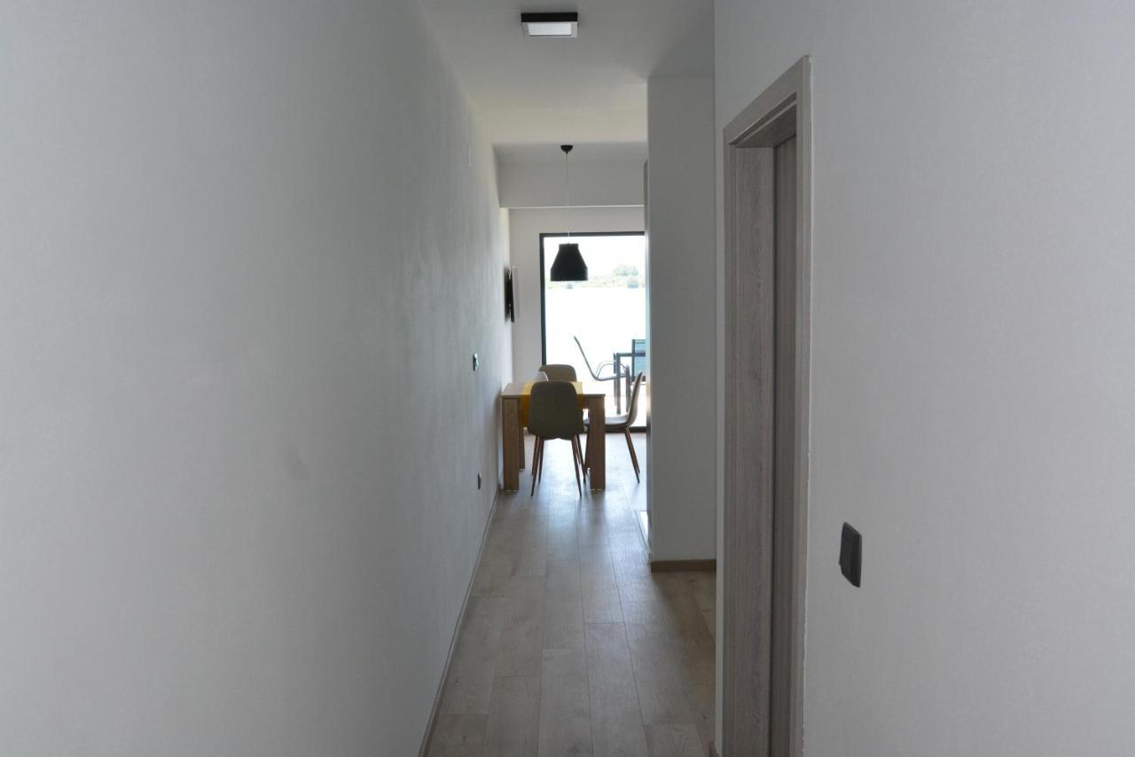 Sole Appartement Turanj Buitenkant foto
