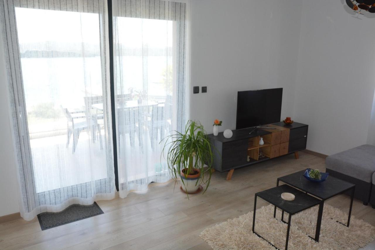 Sole Appartement Turanj Buitenkant foto