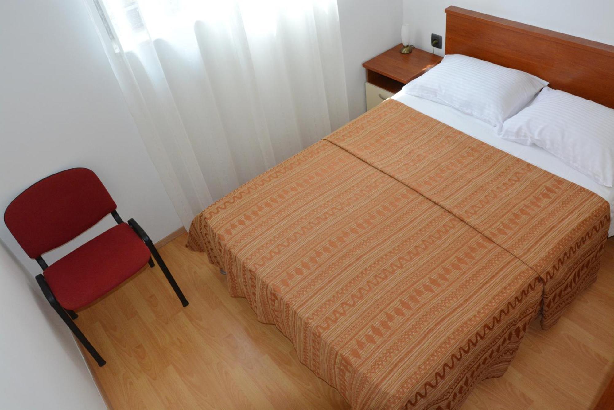Sole Appartement Turanj Buitenkant foto